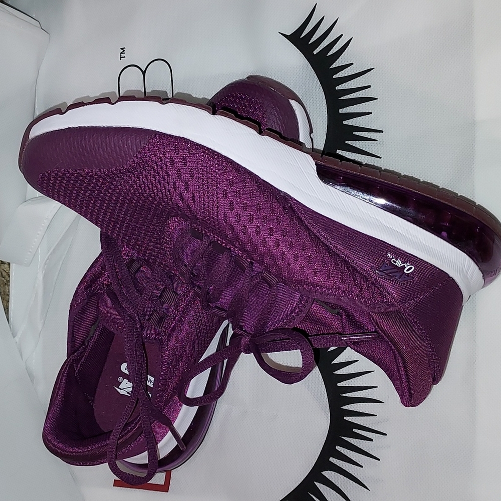 Back to school avia oz air sneakers tennis shoes running walking shoe like new